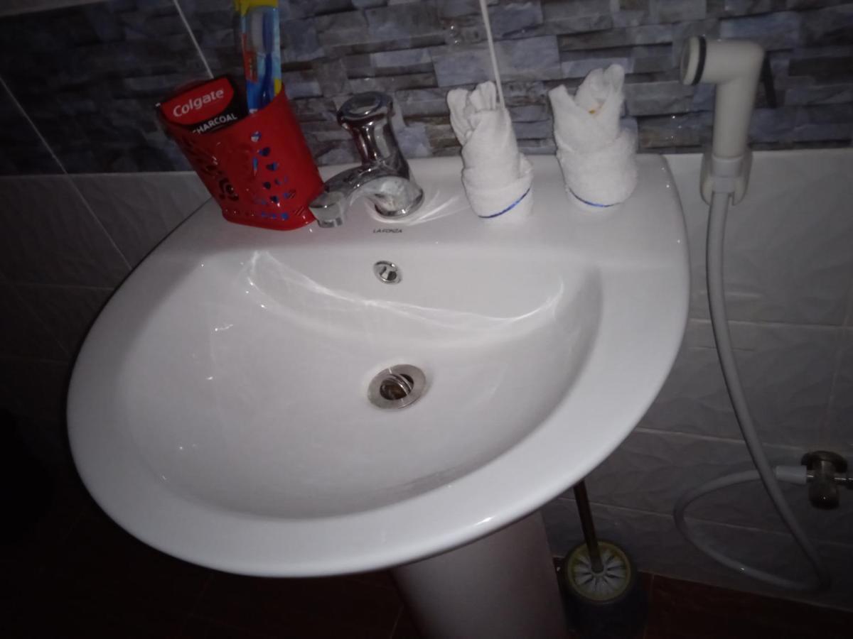 Clarin  Sarah'S Garden Bnb & Spa B&B 외부 사진