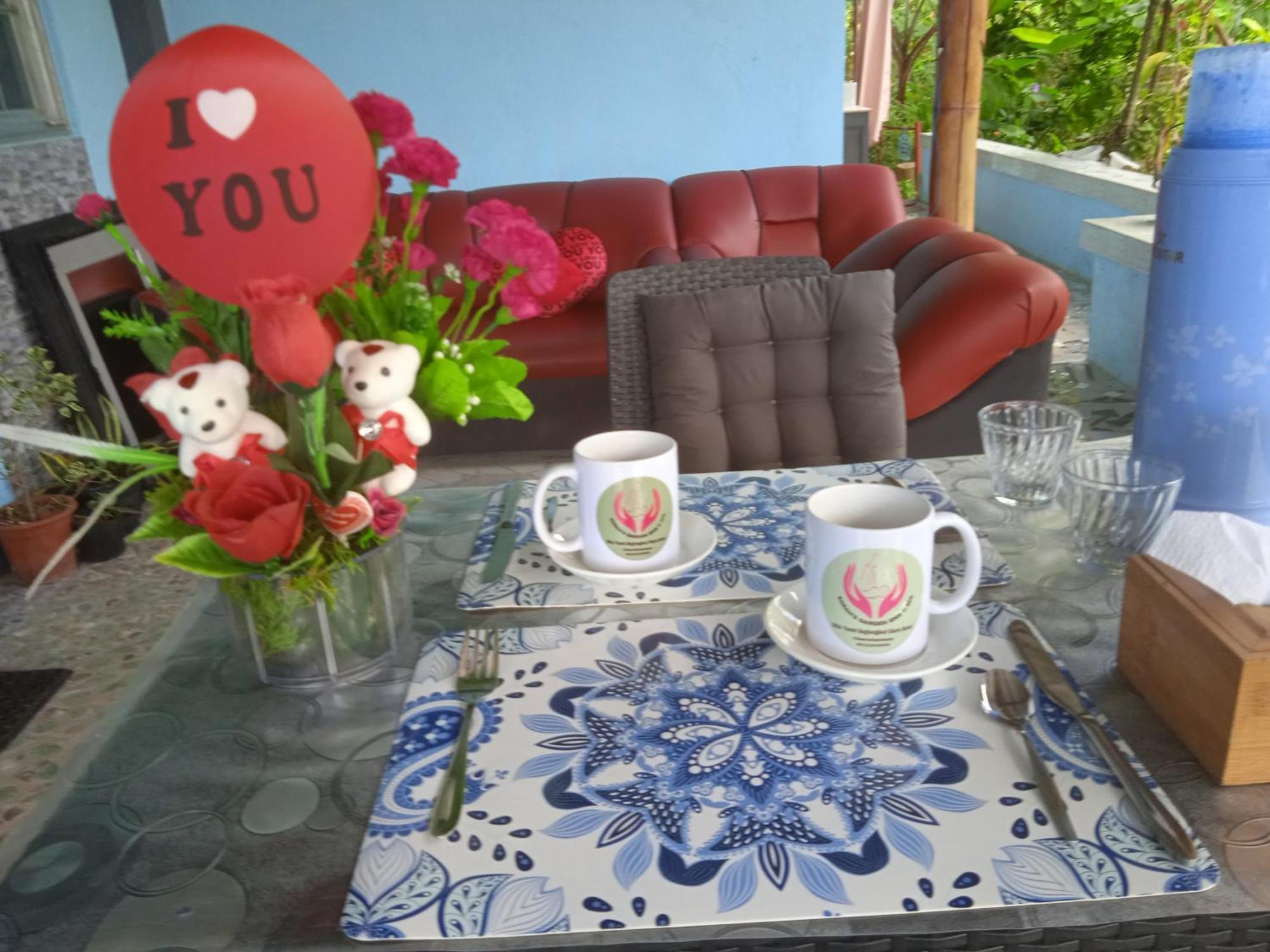Clarin  Sarah'S Garden Bnb & Spa B&B 외부 사진