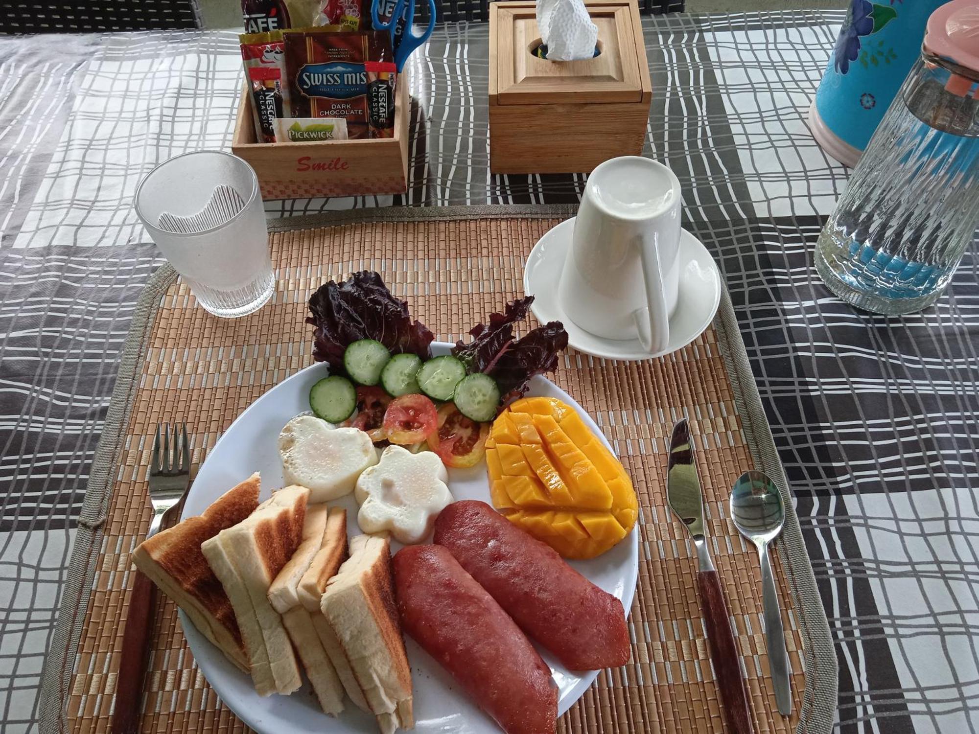 Clarin  Sarah'S Garden Bnb & Spa B&B 외부 사진