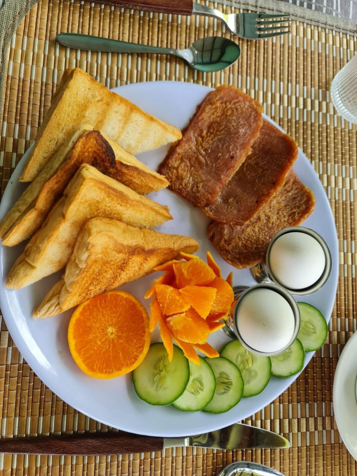 Clarin  Sarah'S Garden Bnb & Spa B&B 외부 사진